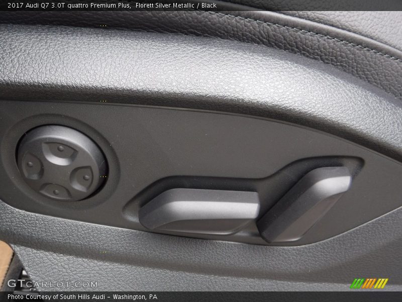 Florett Silver Metallic / Black 2017 Audi Q7 3.0T quattro Premium Plus