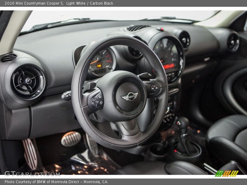 Light White / Carbon Black 2016 Mini Countryman Cooper S