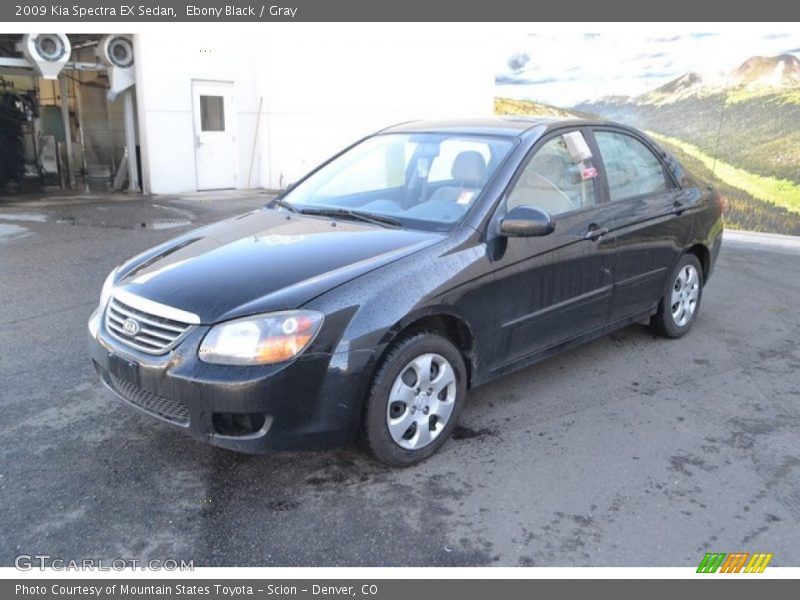 Front 3/4 View of 2009 Spectra EX Sedan