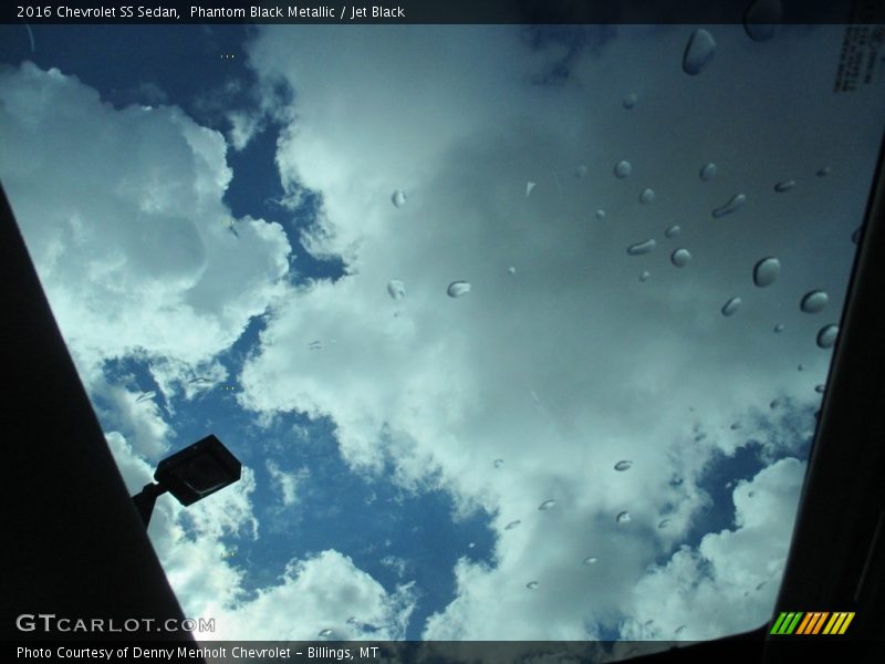 Sunroof of 2016 SS Sedan