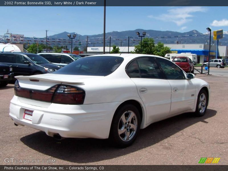 Ivory White / Dark Pewter 2002 Pontiac Bonneville SSEi