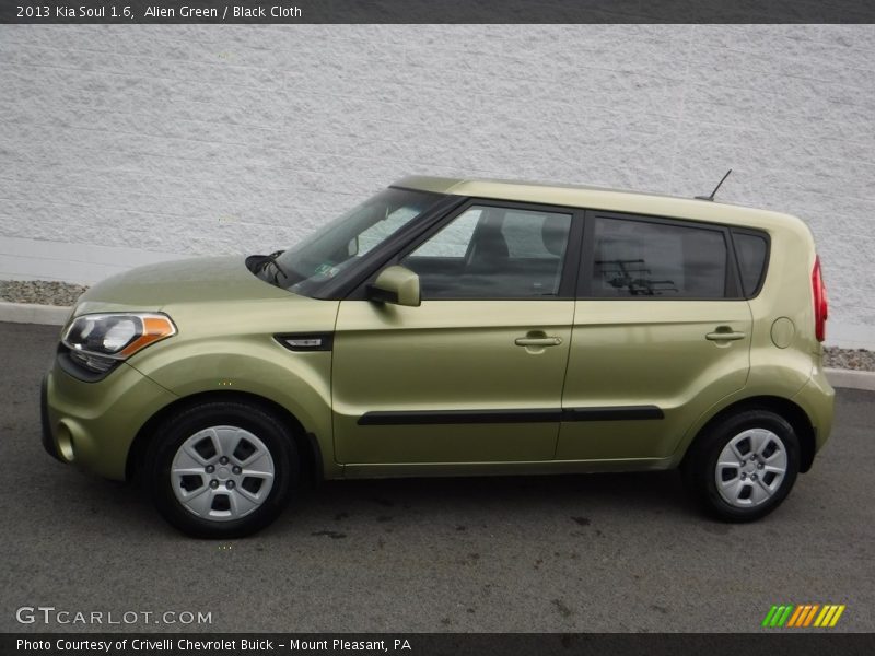 Alien Green / Black Cloth 2013 Kia Soul 1.6