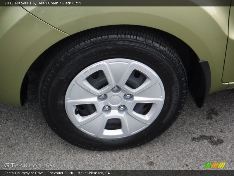 Alien Green / Black Cloth 2013 Kia Soul 1.6