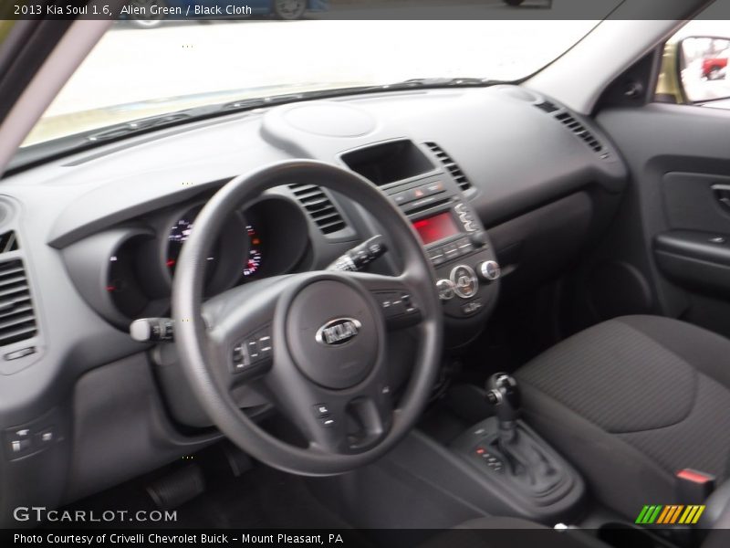 Alien Green / Black Cloth 2013 Kia Soul 1.6