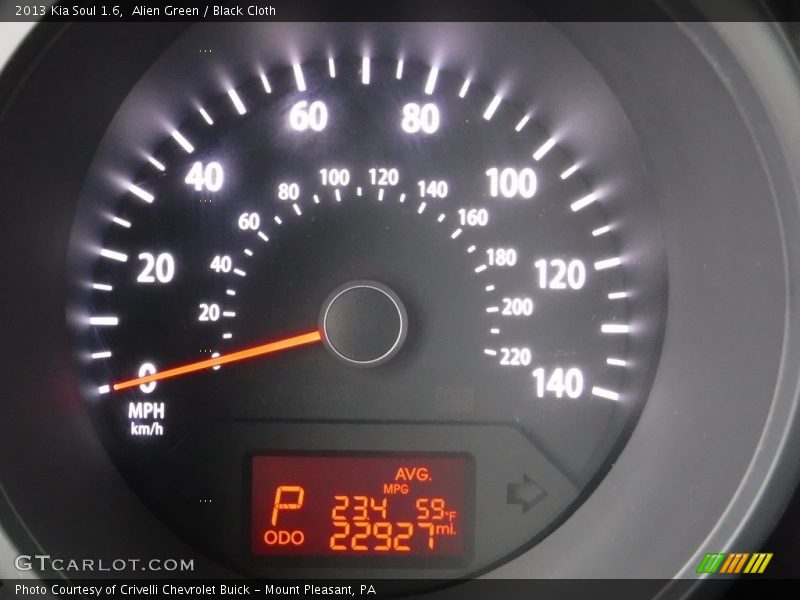 Alien Green / Black Cloth 2013 Kia Soul 1.6