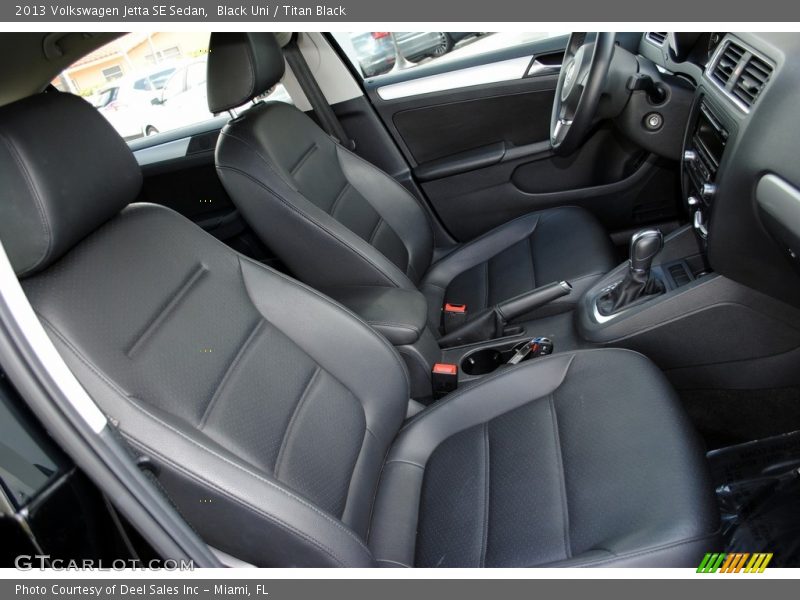 Black Uni / Titan Black 2013 Volkswagen Jetta SE Sedan