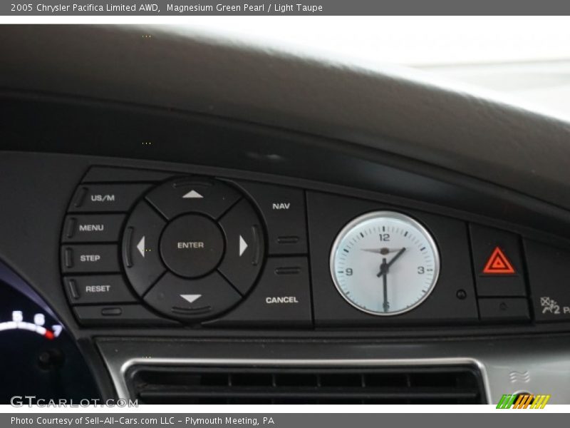 Magnesium Green Pearl / Light Taupe 2005 Chrysler Pacifica Limited AWD