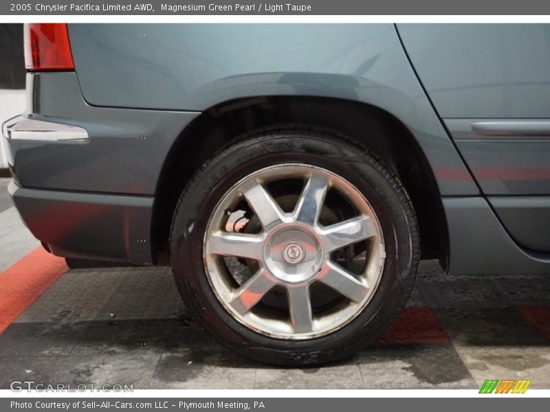 Magnesium Green Pearl / Light Taupe 2005 Chrysler Pacifica Limited AWD