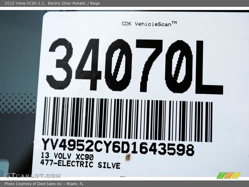 Electric Silver Metallic / Beige 2013 Volvo XC90 3.2