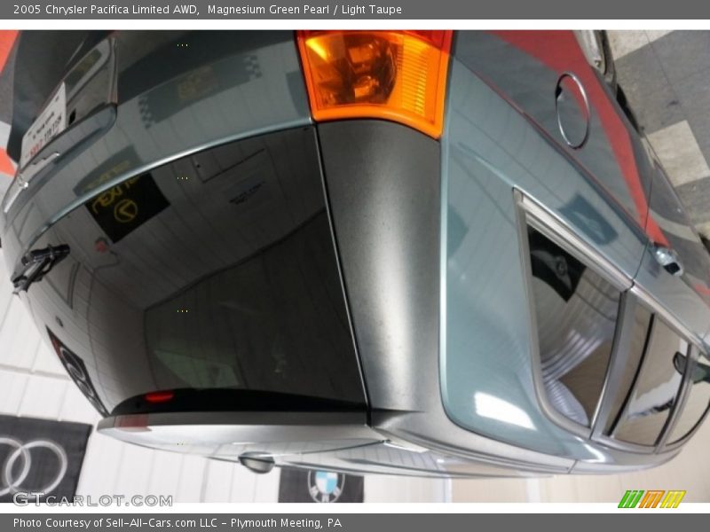 Magnesium Green Pearl / Light Taupe 2005 Chrysler Pacifica Limited AWD