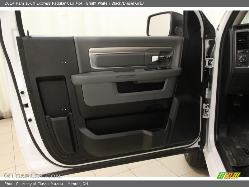 Bright White / Black/Diesel Gray 2014 Ram 1500 Express Regular Cab 4x4