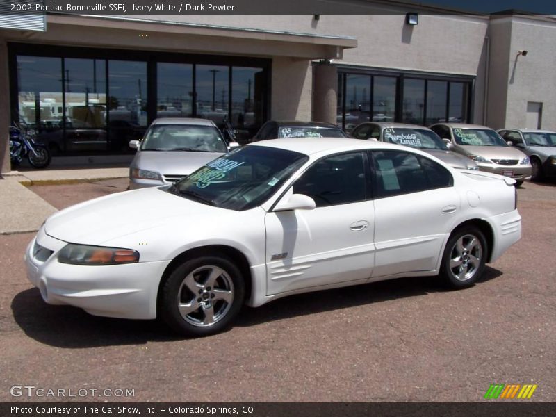 Ivory White / Dark Pewter 2002 Pontiac Bonneville SSEi