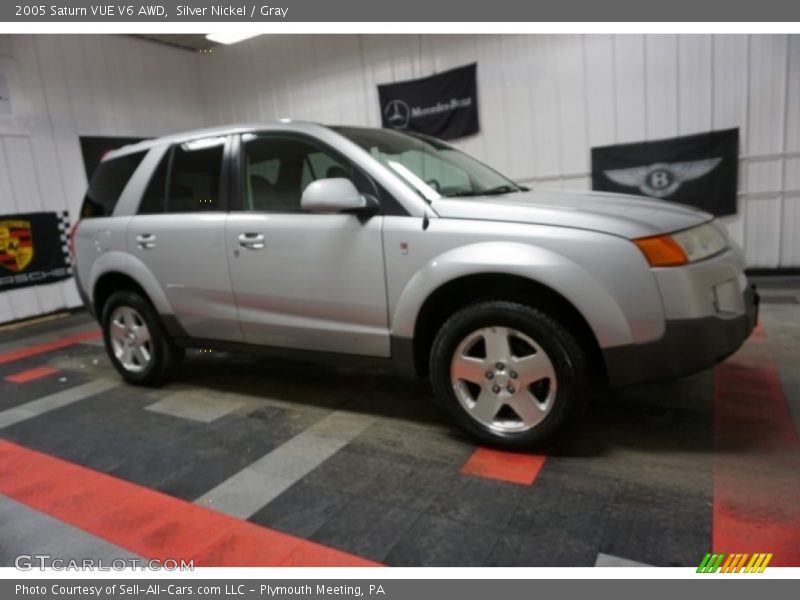 Silver Nickel / Gray 2005 Saturn VUE V6 AWD