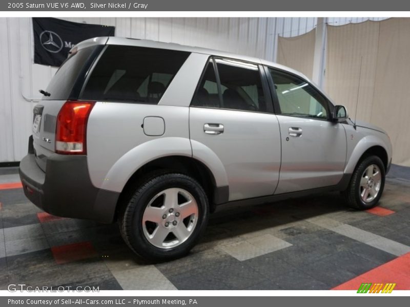 Silver Nickel / Gray 2005 Saturn VUE V6 AWD