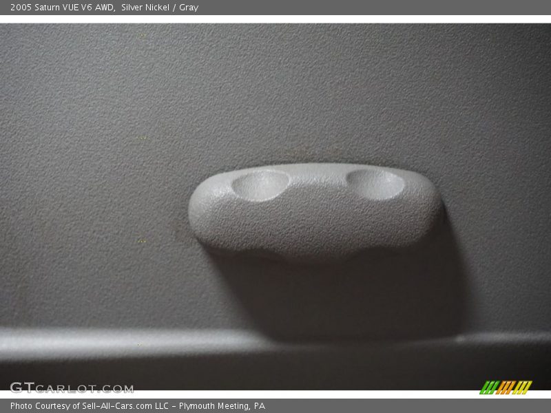 Silver Nickel / Gray 2005 Saturn VUE V6 AWD