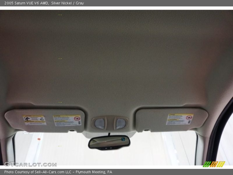 Silver Nickel / Gray 2005 Saturn VUE V6 AWD