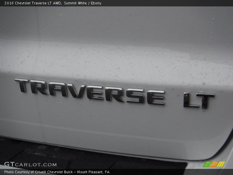Summit White / Ebony 2016 Chevrolet Traverse LT AWD