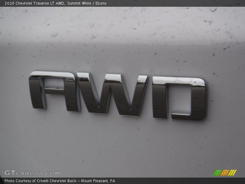 Summit White / Ebony 2016 Chevrolet Traverse LT AWD