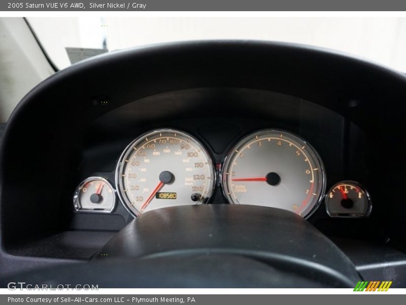 Silver Nickel / Gray 2005 Saturn VUE V6 AWD