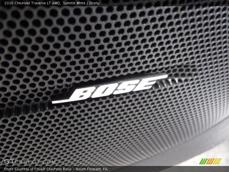 Summit White / Ebony 2016 Chevrolet Traverse LT AWD
