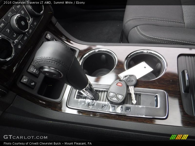 Summit White / Ebony 2016 Chevrolet Traverse LT AWD