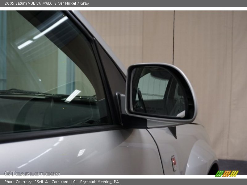 Silver Nickel / Gray 2005 Saturn VUE V6 AWD