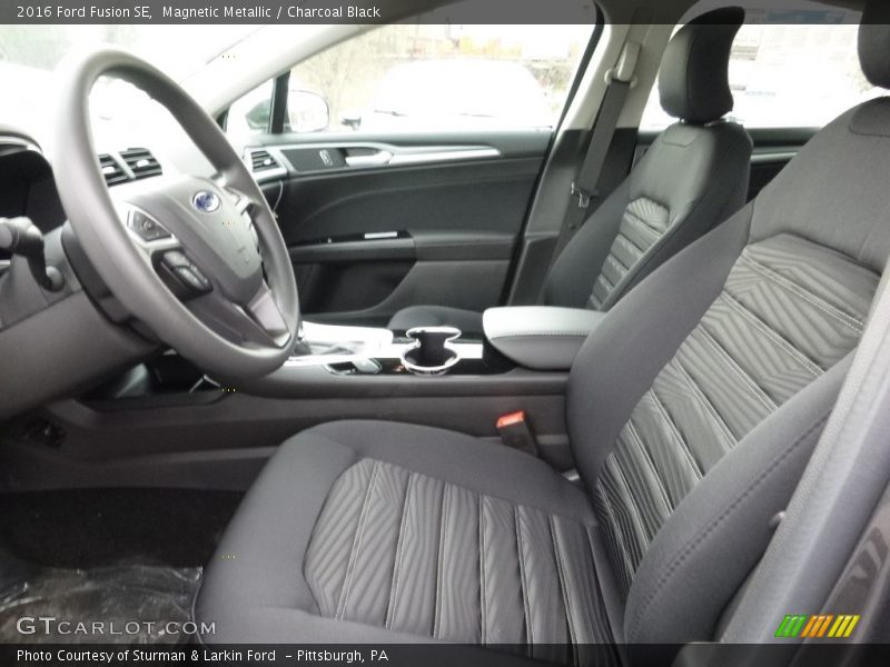 Magnetic Metallic / Charcoal Black 2016 Ford Fusion SE