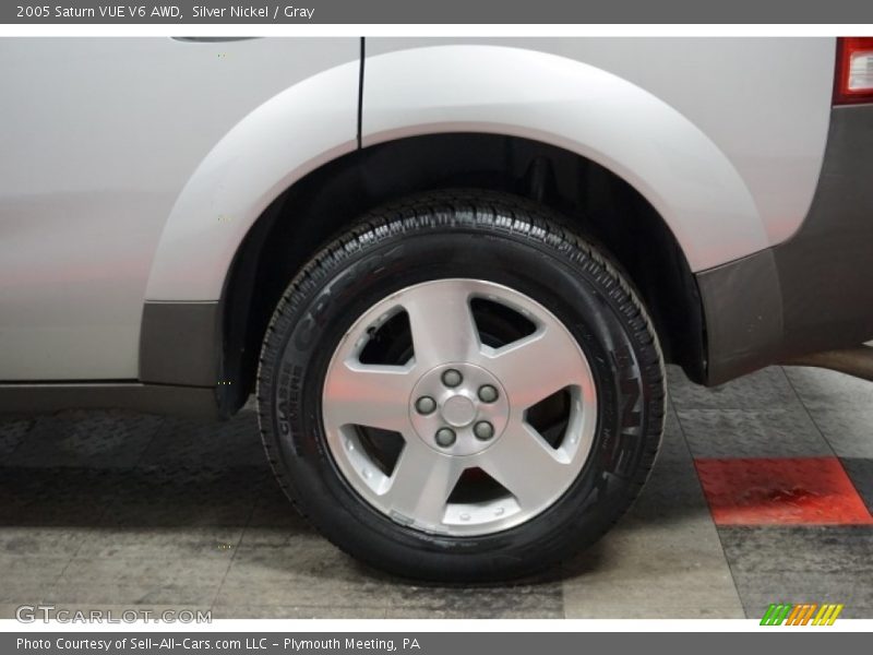 Silver Nickel / Gray 2005 Saturn VUE V6 AWD