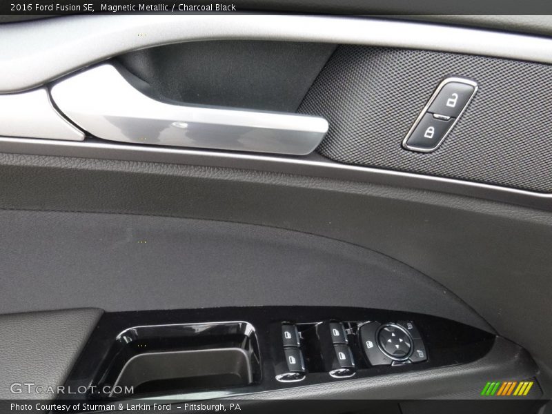 Magnetic Metallic / Charcoal Black 2016 Ford Fusion SE