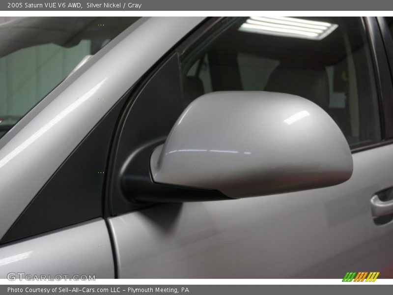 Silver Nickel / Gray 2005 Saturn VUE V6 AWD