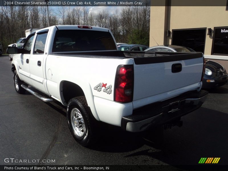 Summit White / Medium Gray 2004 Chevrolet Silverado 2500HD LS Crew Cab 4x4