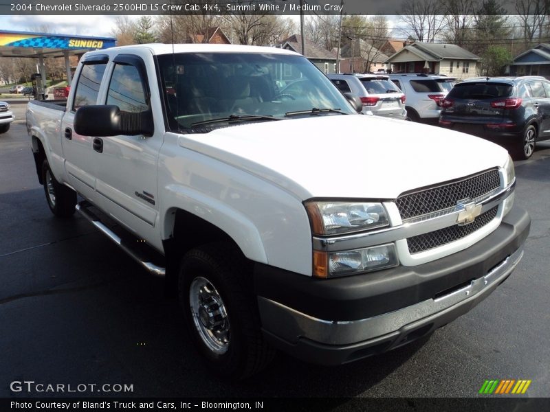 Summit White / Medium Gray 2004 Chevrolet Silverado 2500HD LS Crew Cab 4x4