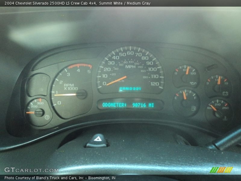 Summit White / Medium Gray 2004 Chevrolet Silverado 2500HD LS Crew Cab 4x4