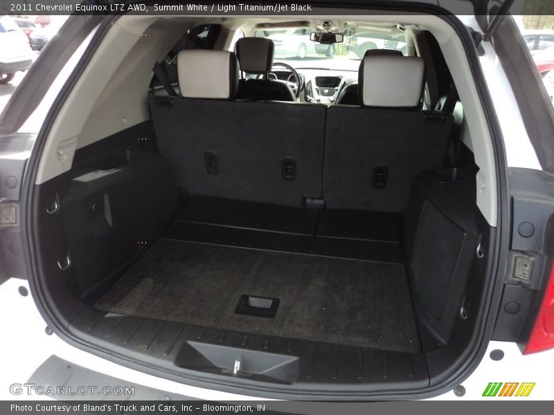 Summit White / Light Titanium/Jet Black 2011 Chevrolet Equinox LTZ AWD