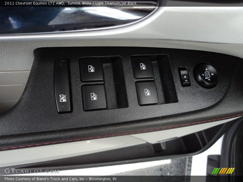 Summit White / Light Titanium/Jet Black 2011 Chevrolet Equinox LTZ AWD