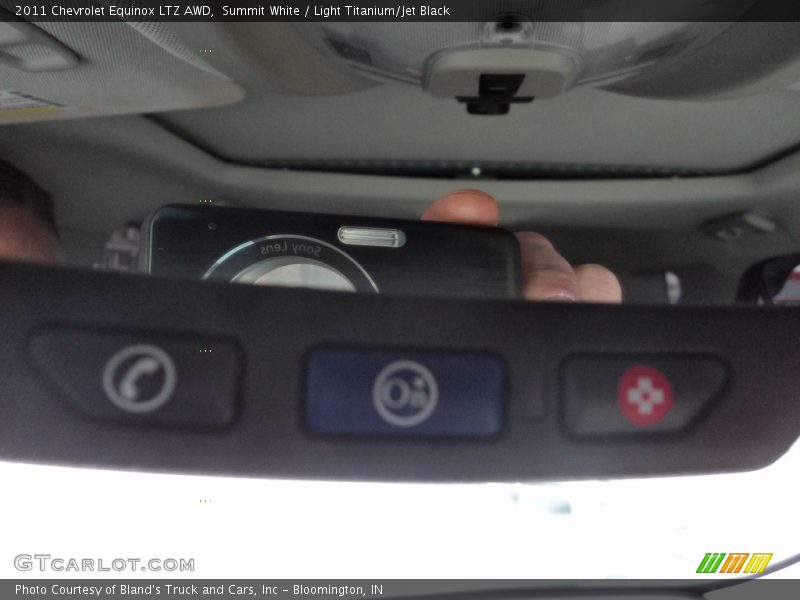 Summit White / Light Titanium/Jet Black 2011 Chevrolet Equinox LTZ AWD