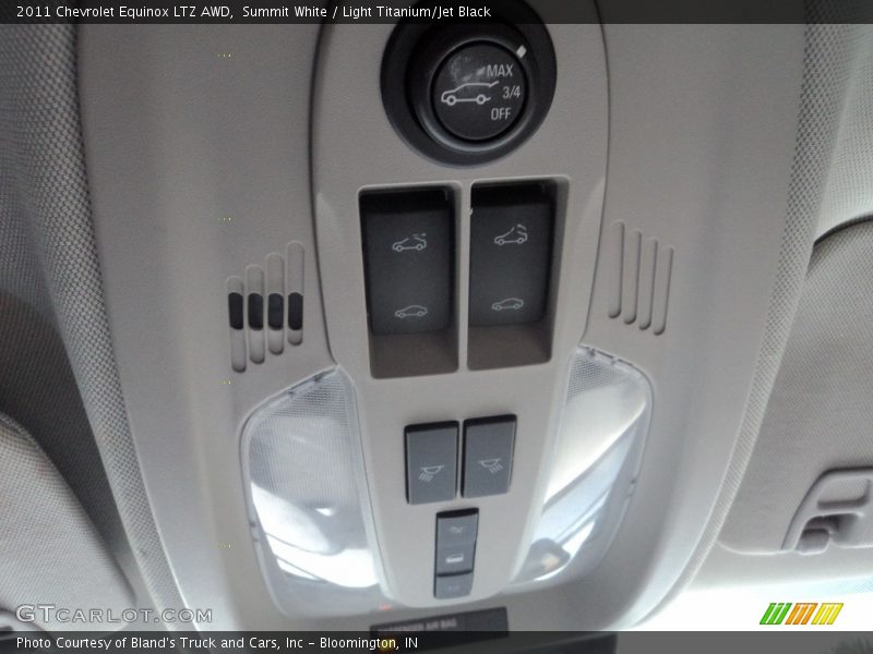 Summit White / Light Titanium/Jet Black 2011 Chevrolet Equinox LTZ AWD