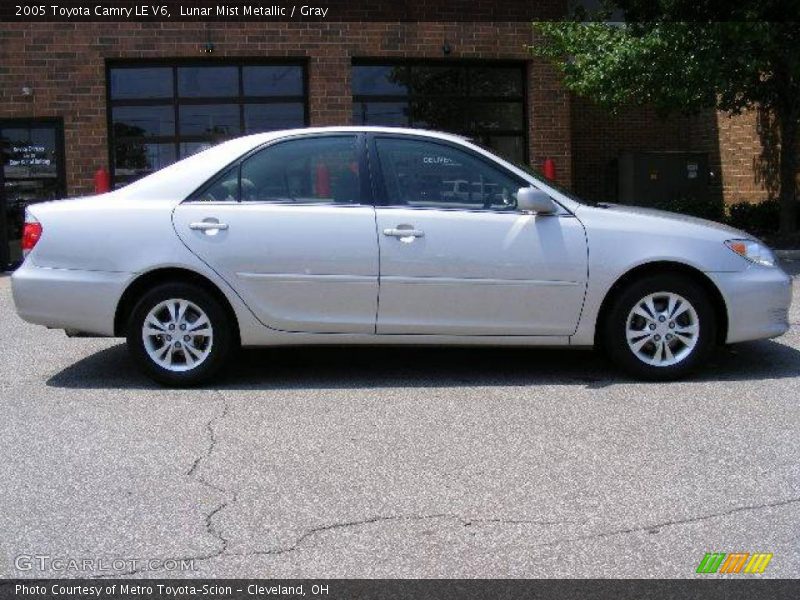 Lunar Mist Metallic / Gray 2005 Toyota Camry LE V6