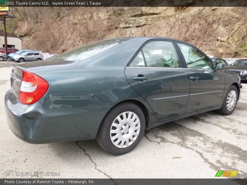 Aspen Green Pearl / Taupe 2002 Toyota Camry XLE