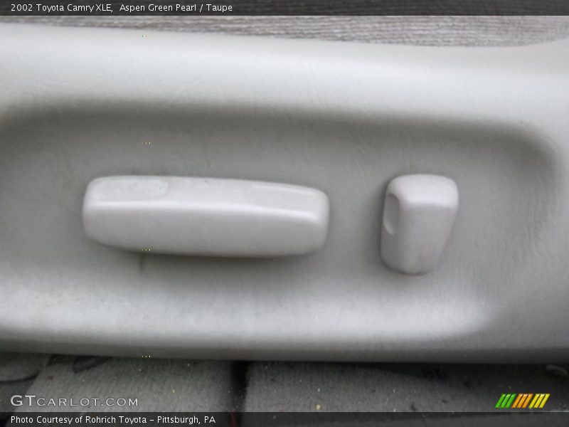 Aspen Green Pearl / Taupe 2002 Toyota Camry XLE