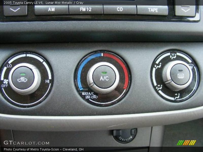 Lunar Mist Metallic / Gray 2005 Toyota Camry LE V6