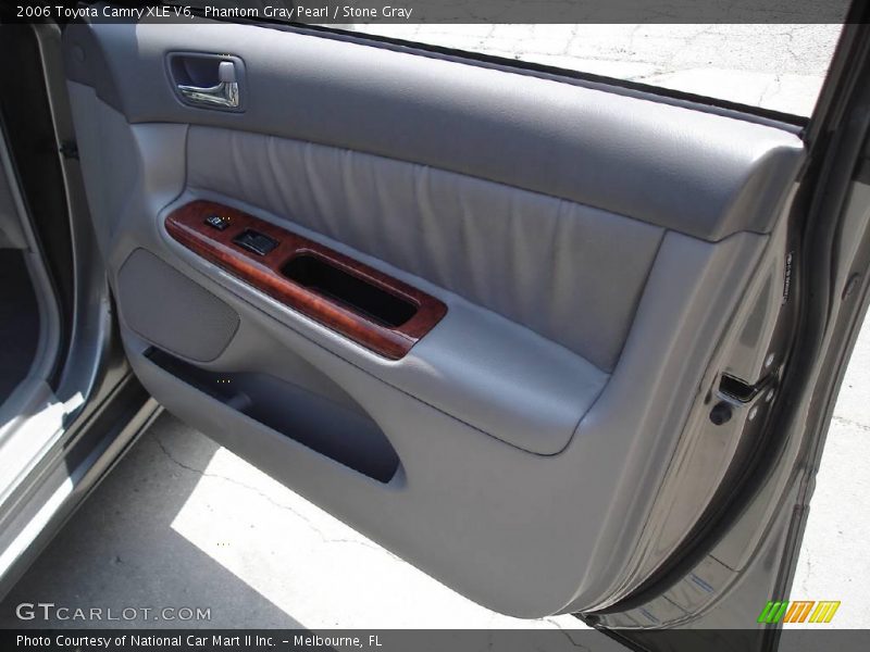 Phantom Gray Pearl / Stone Gray 2006 Toyota Camry XLE V6