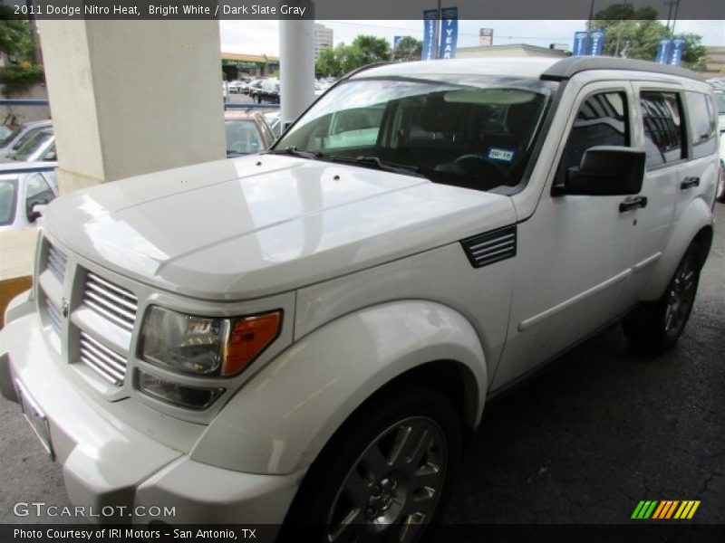 Bright White / Dark Slate Gray 2011 Dodge Nitro Heat