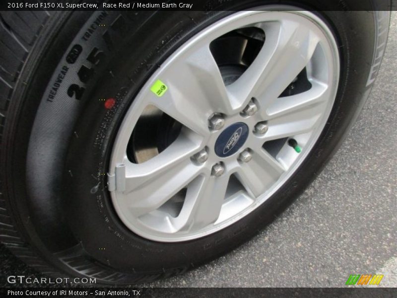 Race Red / Medium Earth Gray 2016 Ford F150 XL SuperCrew