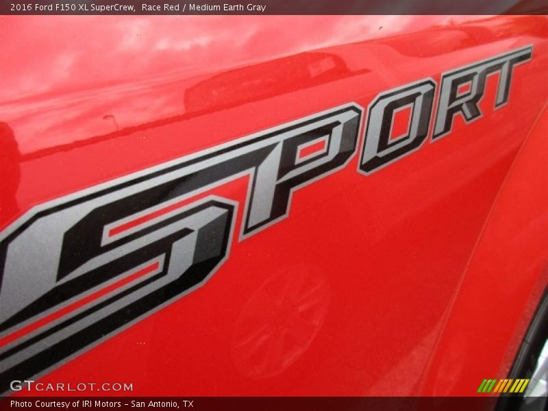 Race Red / Medium Earth Gray 2016 Ford F150 XL SuperCrew