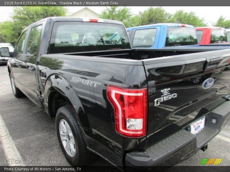 Shadow Black / Medium Earth Gray 2016 Ford F150 XL SuperCrew