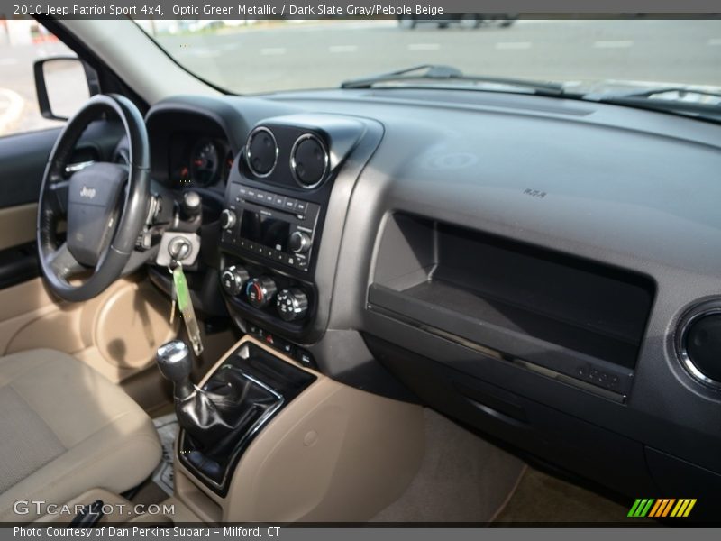 Optic Green Metallic / Dark Slate Gray/Pebble Beige 2010 Jeep Patriot Sport 4x4