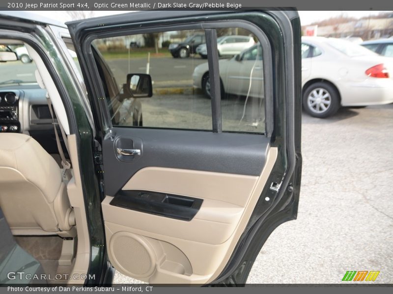 Optic Green Metallic / Dark Slate Gray/Pebble Beige 2010 Jeep Patriot Sport 4x4
