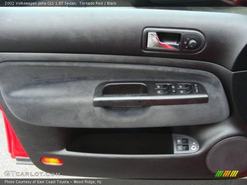 Tornado Red / Black 2002 Volkswagen Jetta GLS 1.8T Sedan