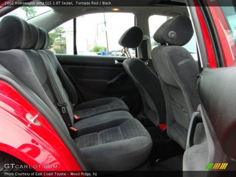 Tornado Red / Black 2002 Volkswagen Jetta GLS 1.8T Sedan